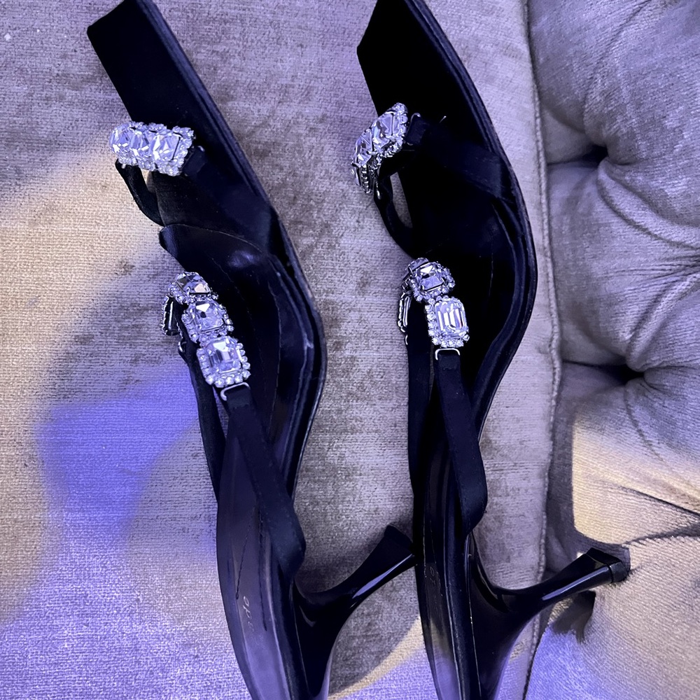 AUTHENTIC Kate Spade sandals size 10.